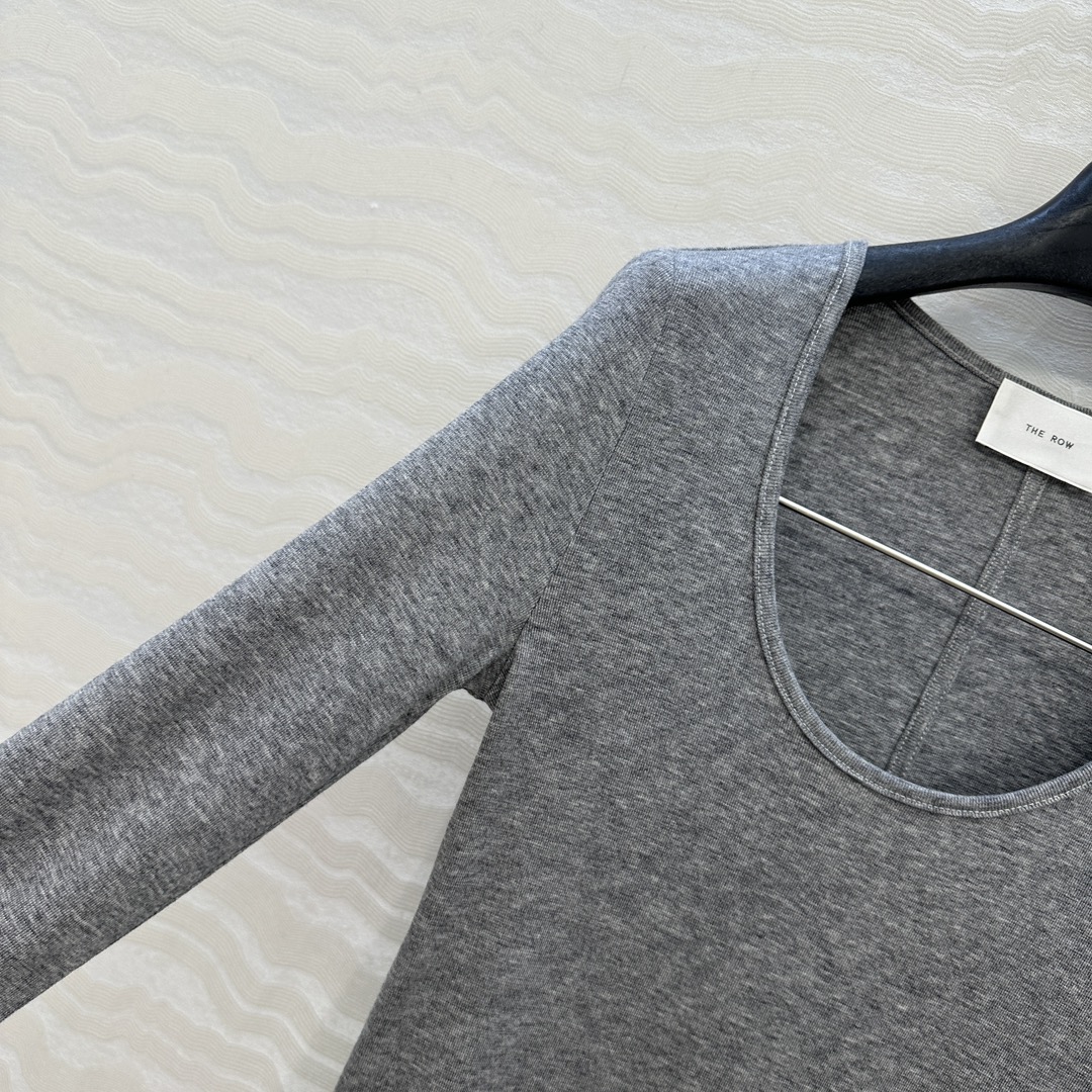 独家首发❤️原单品质，Row风纸片人穿搭！进口天丝羊毛U领打底衫！超级显瘦神器！极简叠搭单品！白富美必入