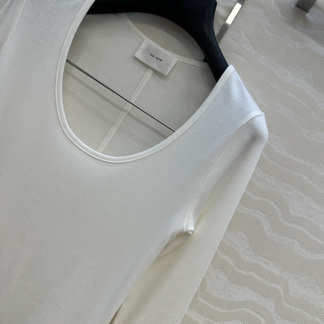 独家首发❤️原单品质，Row风纸片人穿搭！进口天丝羊毛U领打底衫！超级显瘦神器！极简叠搭单品！白富美必入