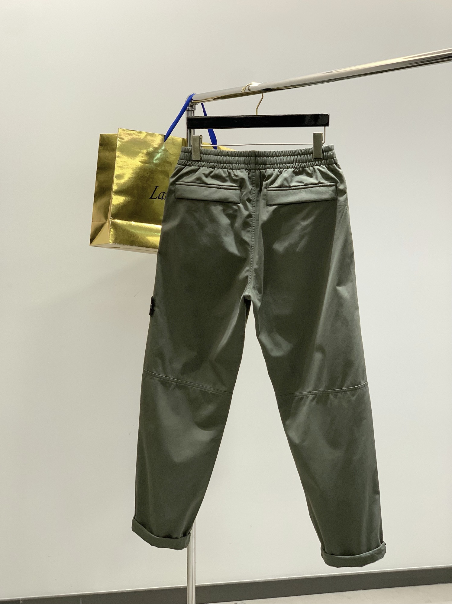 ，石头岛 复杂的工艺，考究的细节。井字纹日本产户外棉布…款同步最新工装系Stone 石头男士ComPas