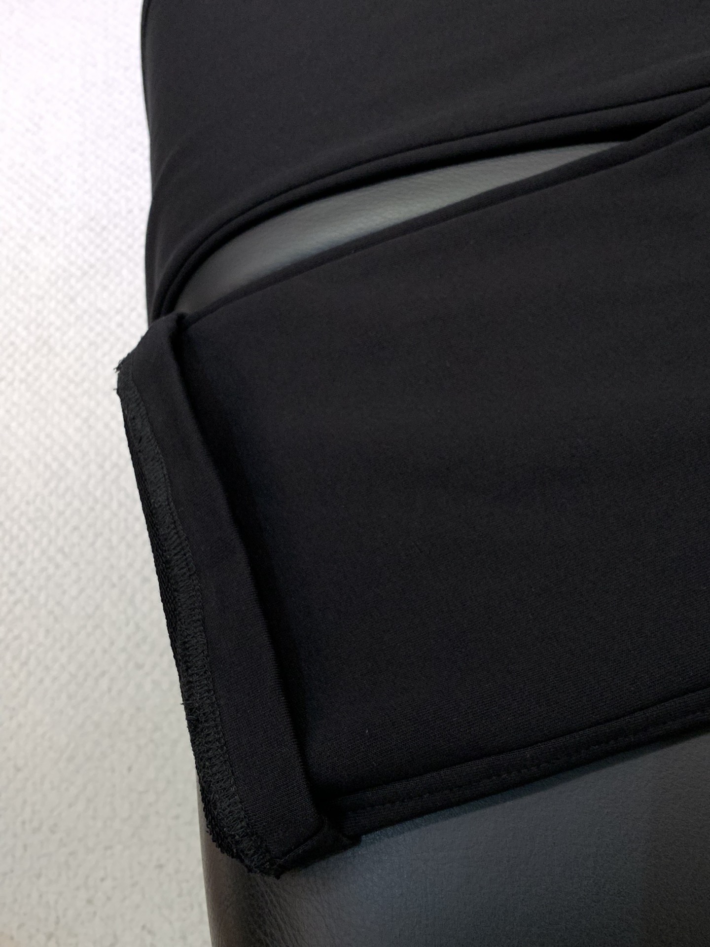 ，Balenciaga 巴黎世家，2025秋季最新品，专柜同步有售，原单狠货，时尚休闲裤，进口原版水洗弹