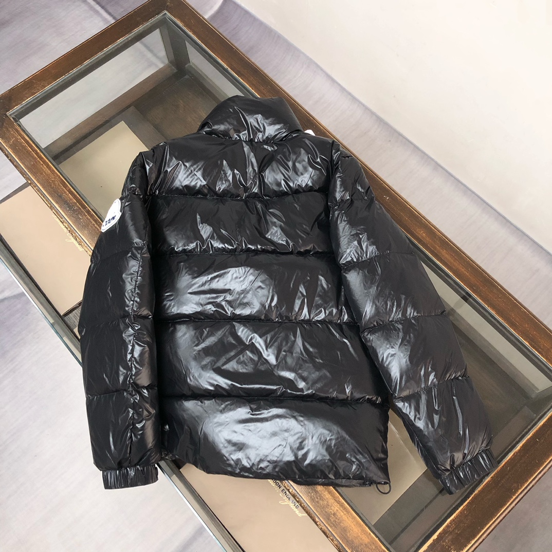羽绒 🆕Moncler 蒙口 TriPiti 25秋冬最新款 TriPiti情侣款短款羽绒服，采用功能性