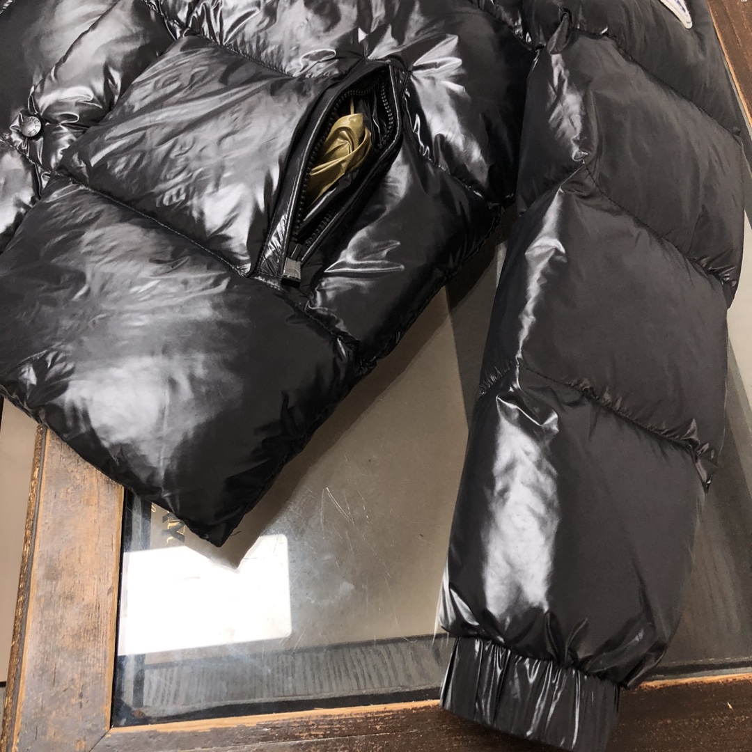 羽绒 🆕Moncler 蒙口 TriPiti 25秋冬最新款 TriPiti情侣款短款羽绒服，采用功能性