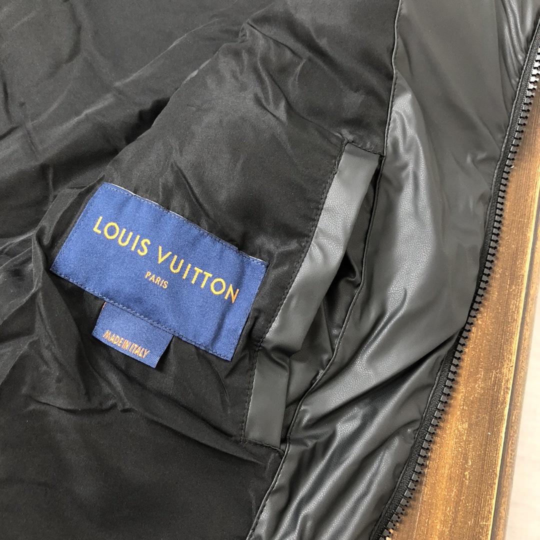 羽绒 🔥Louis vuitton/LV 路易威登 经典耐看的短款羽绒马甲背心体系, 皮革羽绒马甲, 多
