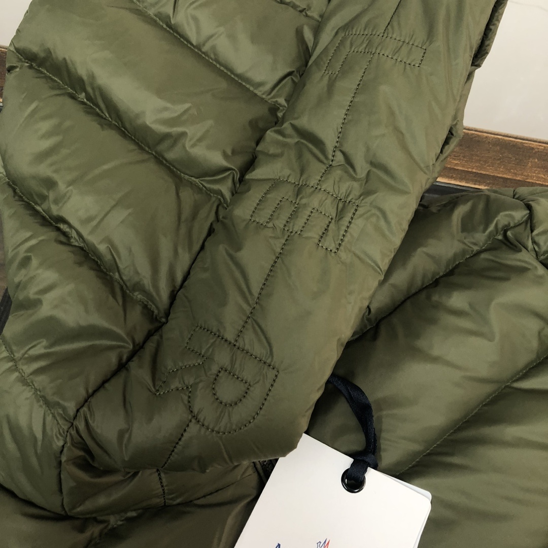 羽绒 🆕新款上架🎬Moncler 蒙口 Najan男士连帽羽绒服~男女同款~官网专柜同步上新🈶售~采用轻