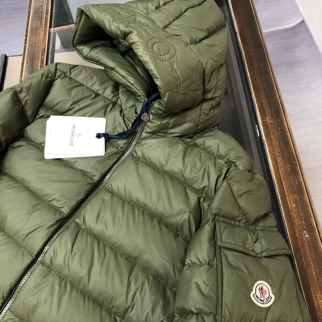 羽绒 🆕新款上架🎬Moncler 蒙口 Najan男士连帽羽绒服~男女同款~官网专柜同步上新🈶售~采用轻