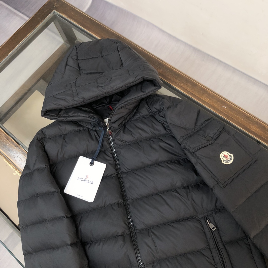 羽绒 🆕新款上架🎬Moncler 蒙口 Najan男士连帽羽绒服~男女同款~官网专柜同步上新🈶售~采用轻