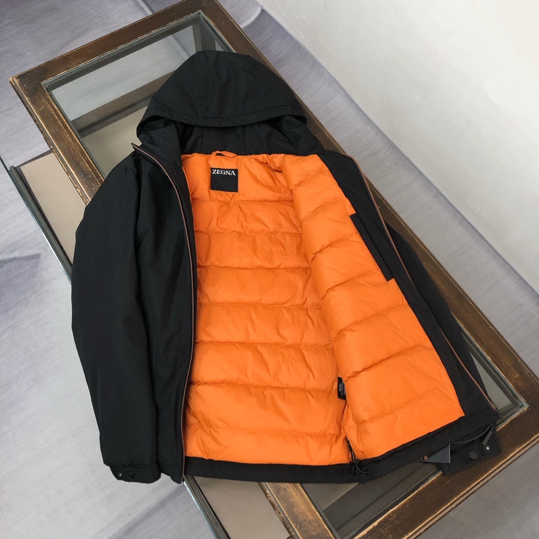 羽绒 🆕ZEGNA 杰尼亚 25秋冬最新连帽款男士羽绒服 ~完美质感 ,对于品质想必大家一定很清楚,高性