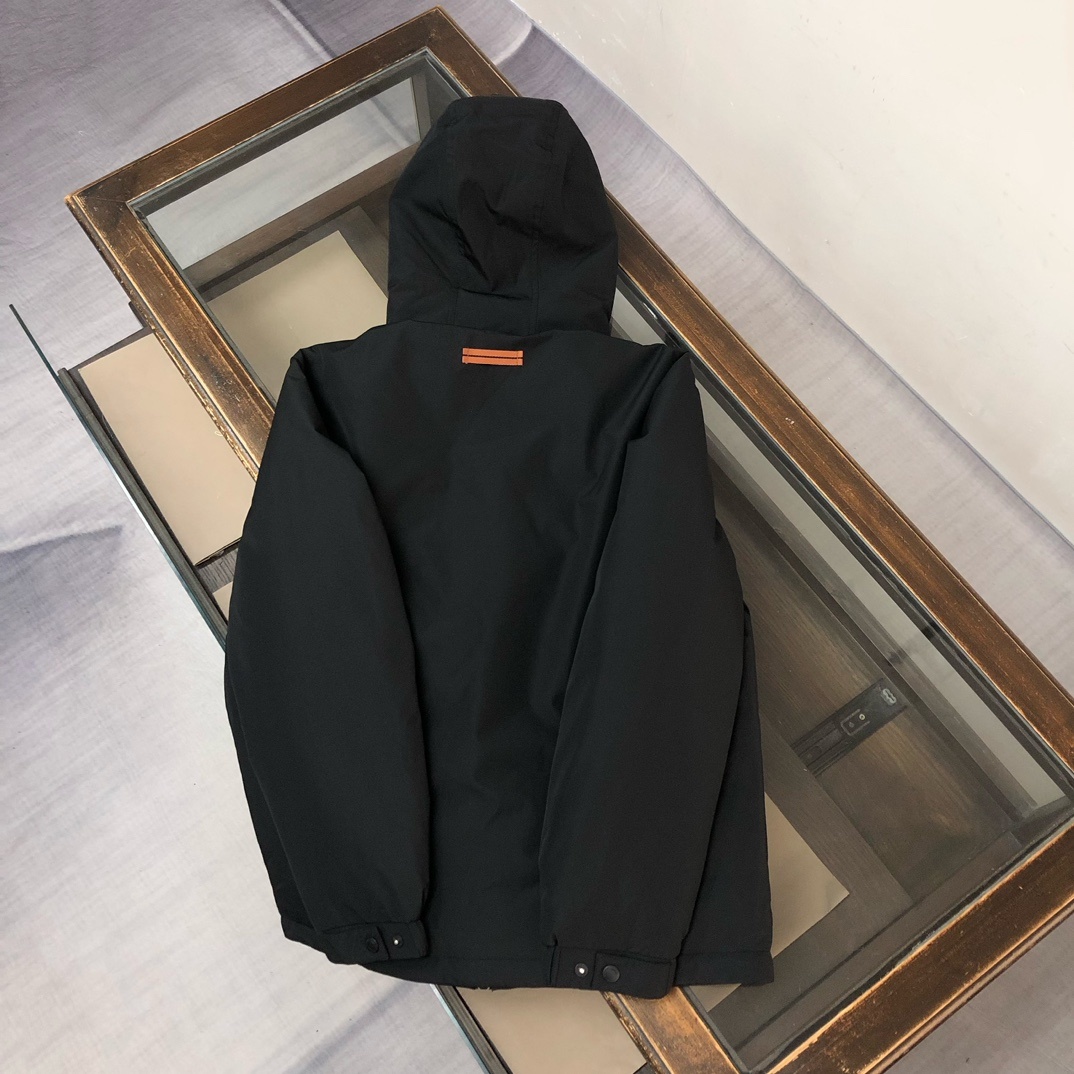羽绒 🆕ZEGNA 杰尼亚 25秋冬最新连帽款男士羽绒服 ~完美质感 ,对于品质想必大家一定很清楚,高性