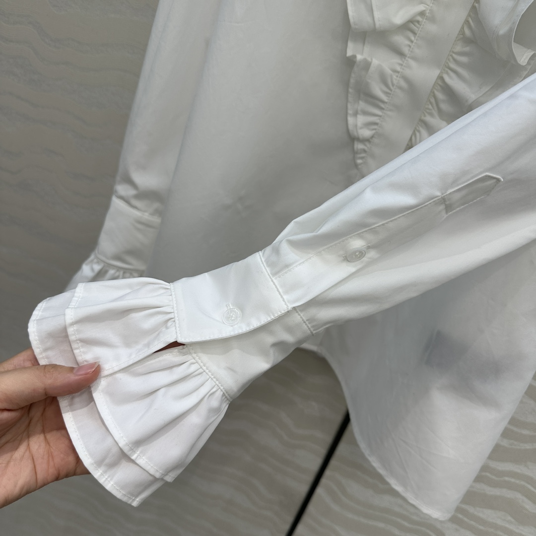 独家首发❤️原单品质，RL紫标高定度假新品长袖衬衫❤️法式宫廷风气质单品，花边立领定位压褶工艺。气质版型