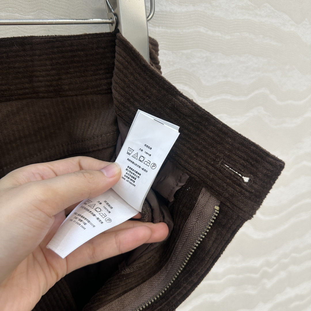 独家首发❤️原单品质，RL浓郁美式风穿搭，定制巧克力棕色灯芯绒直筒裤！减龄学院风气质高级单品。经典中高腰