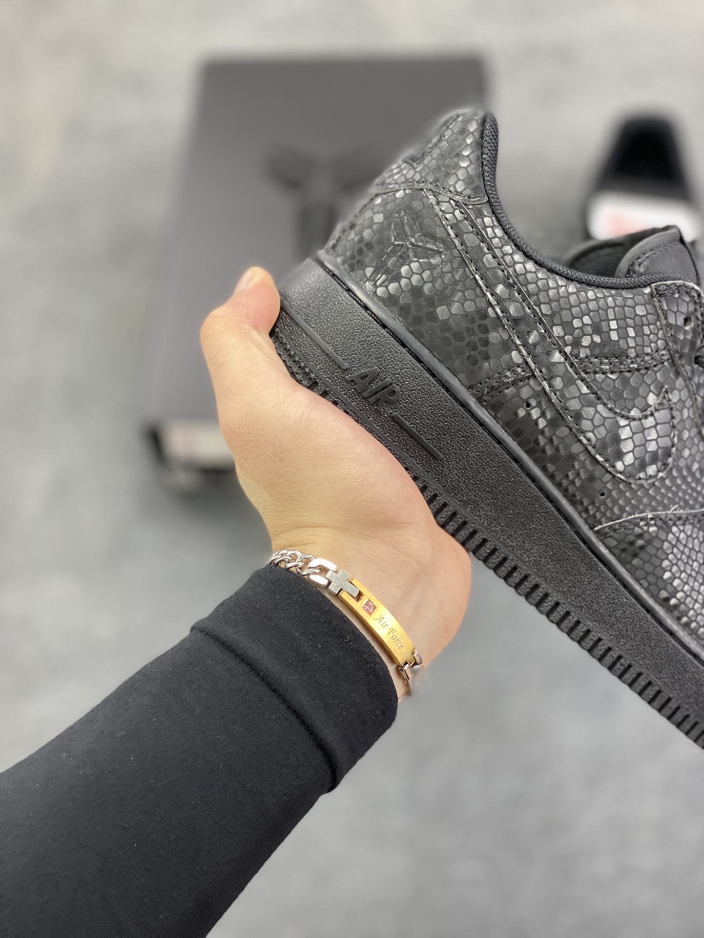 图片[6]-Nike Air Force 1 Low “Kobe Bryant”黑蛇纹科比限定 空军一号低帮休闲板鞋 原楦头原纸板 打造纯正空军版型#专注外贸渠道 全掌内置蜂窝气垫 #原盒配件 原厂中底钢印、拉帮完美 货号：IB0018-001 尺码：36 36.5 37.5 38 38.5 39 40 40.5 41 42 42.5 43 44 44.5 45-选品中心