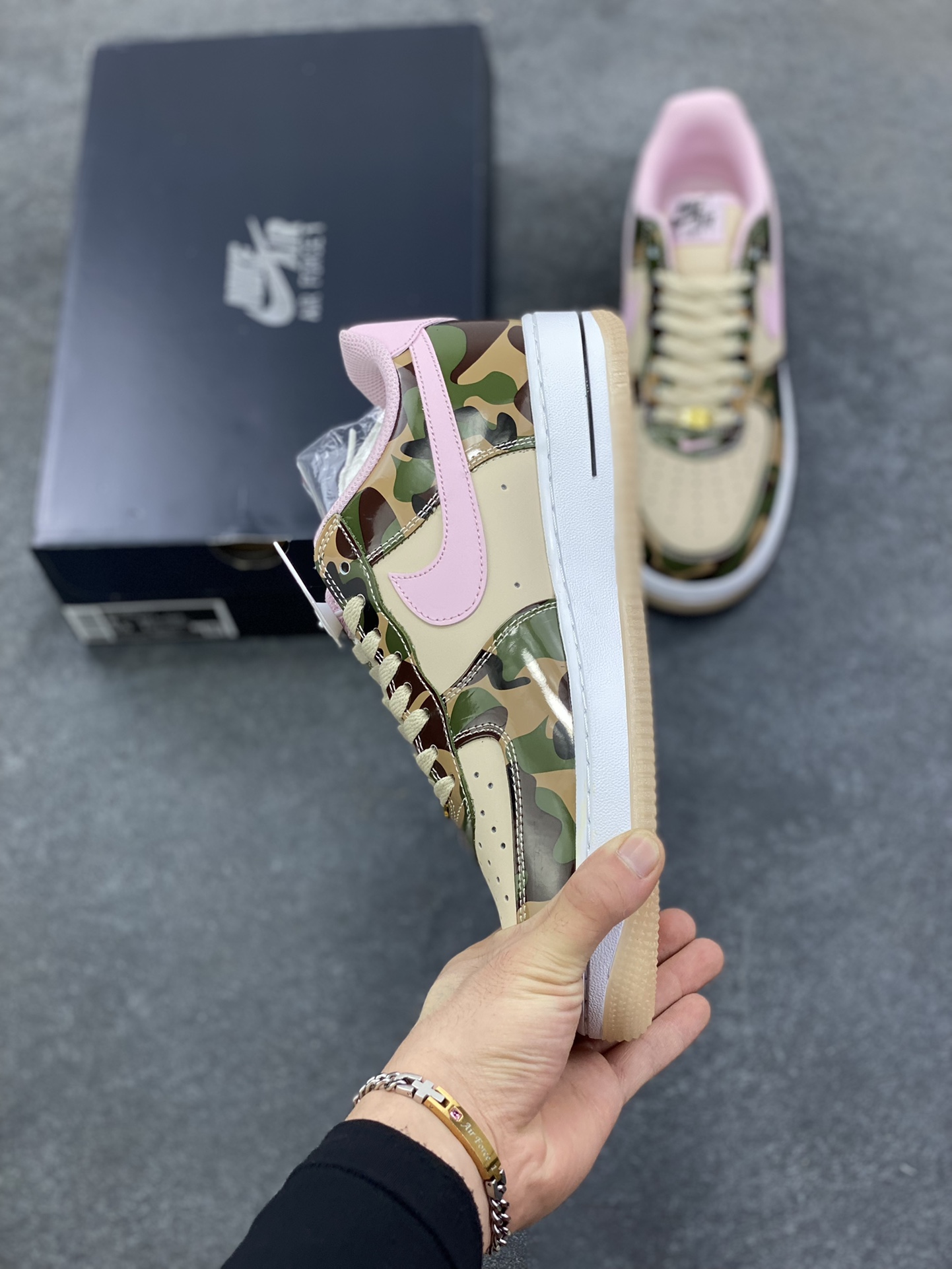 图片[3]-Air Force 1 Low 迷彩 原楦头原纸板 打造纯正空军版型 #专注外贸渠道 全掌内置蜂窝气垫 #原盒配件 原厂中底钢印、拉帮完美 货号：HQ1967-200 尺码：36 36.5 37.5 38 38.5 39 40 40.5 41 42 42.5 43 44 44.5 45 46-选品中心