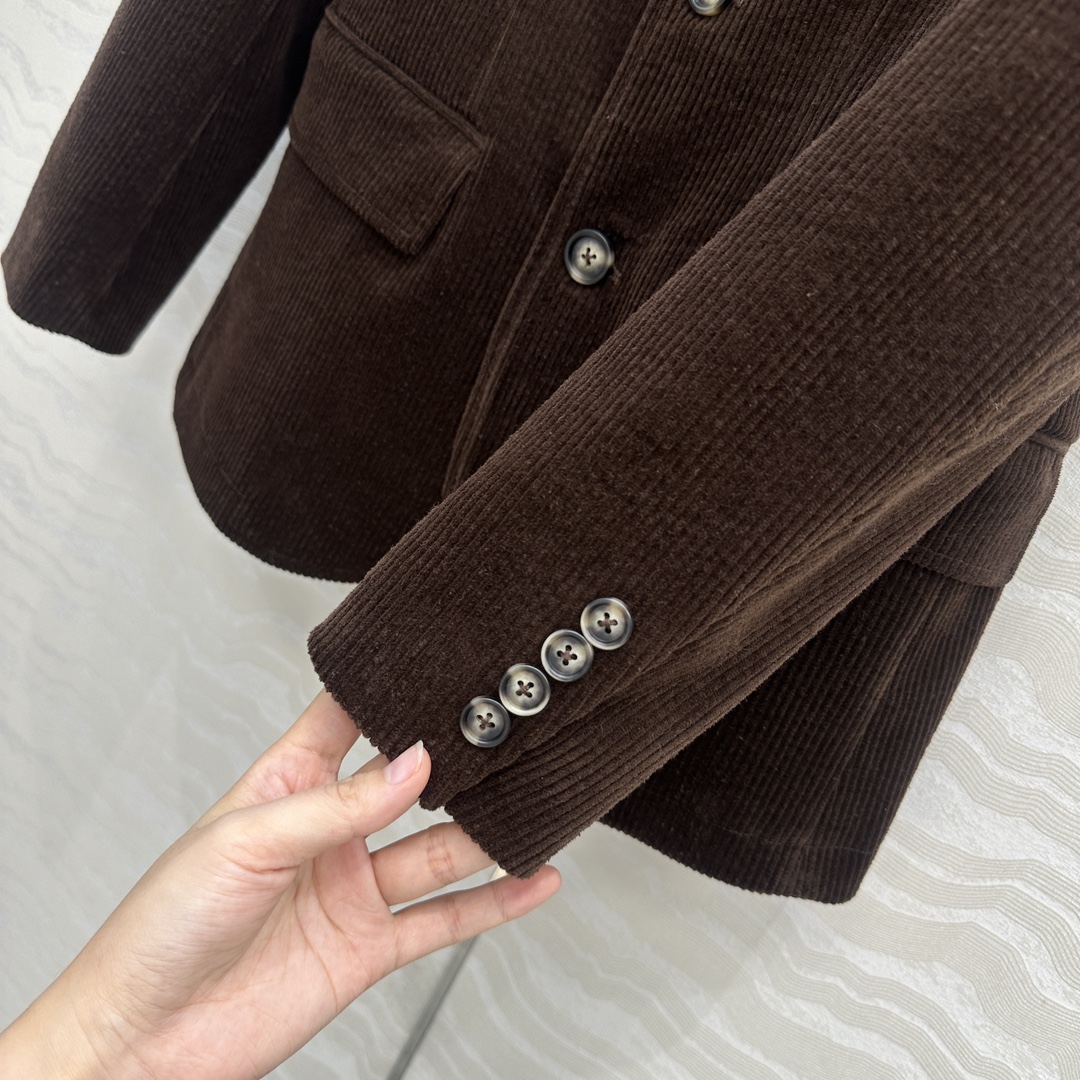 独家首发❤️原单品质，RL浓郁美式风穿搭，定制巧克力棕色灯芯绒西装外套！减龄学院风气质高级单品。经典收腰