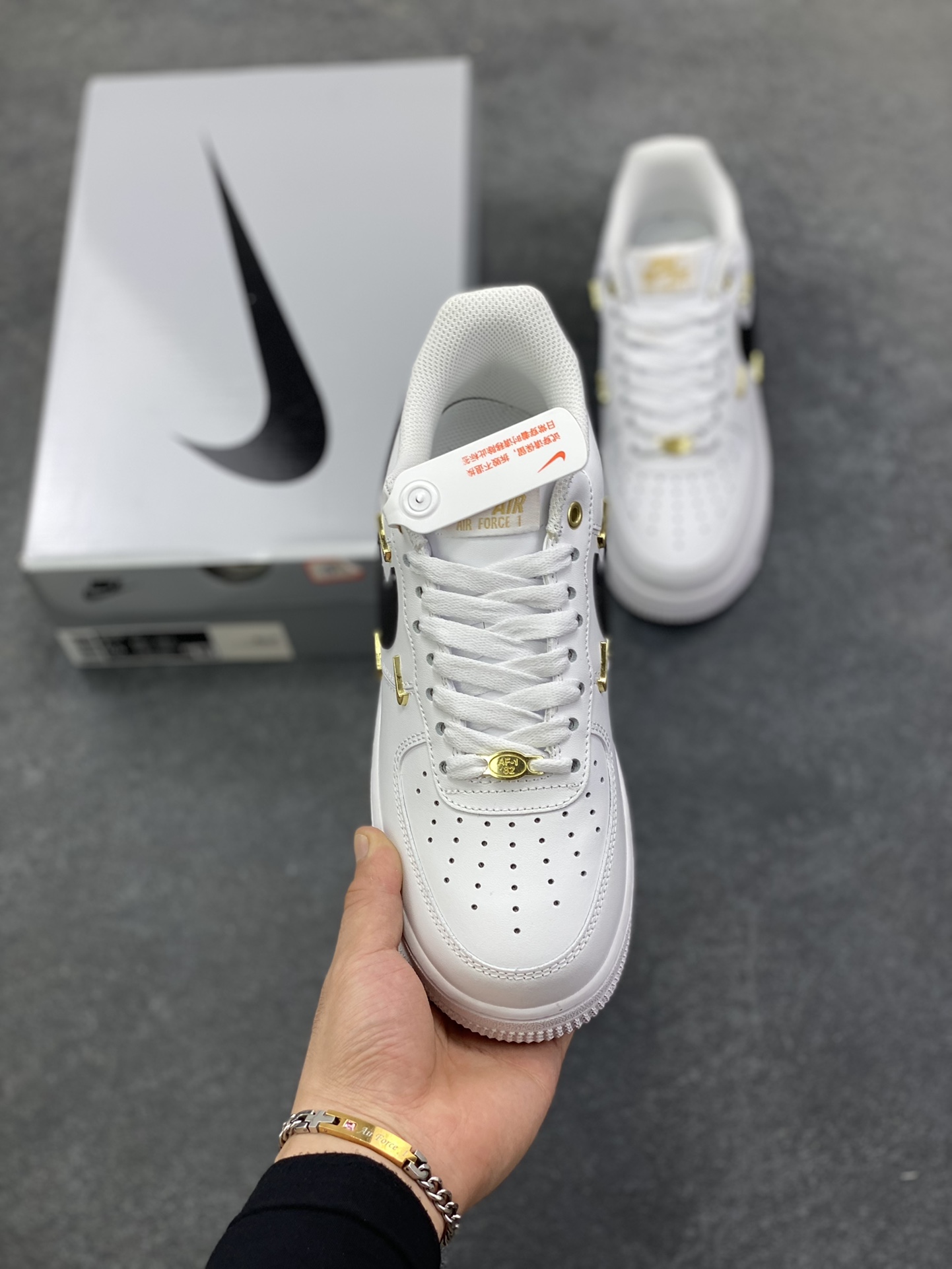 图片[2]-Nike Air Force 1 Low’07 四勾黑白 空军一号低帮休闲板鞋 定制皮料 定制鞋盒 原楦原纸板 纯正空军版型 内置全掌气垫 货号：ZH0316-113 尺码：36 36.5 37.5 38 38.5 39 40 40.5 41 42 42.5 43 44 44.5 45-选品中心