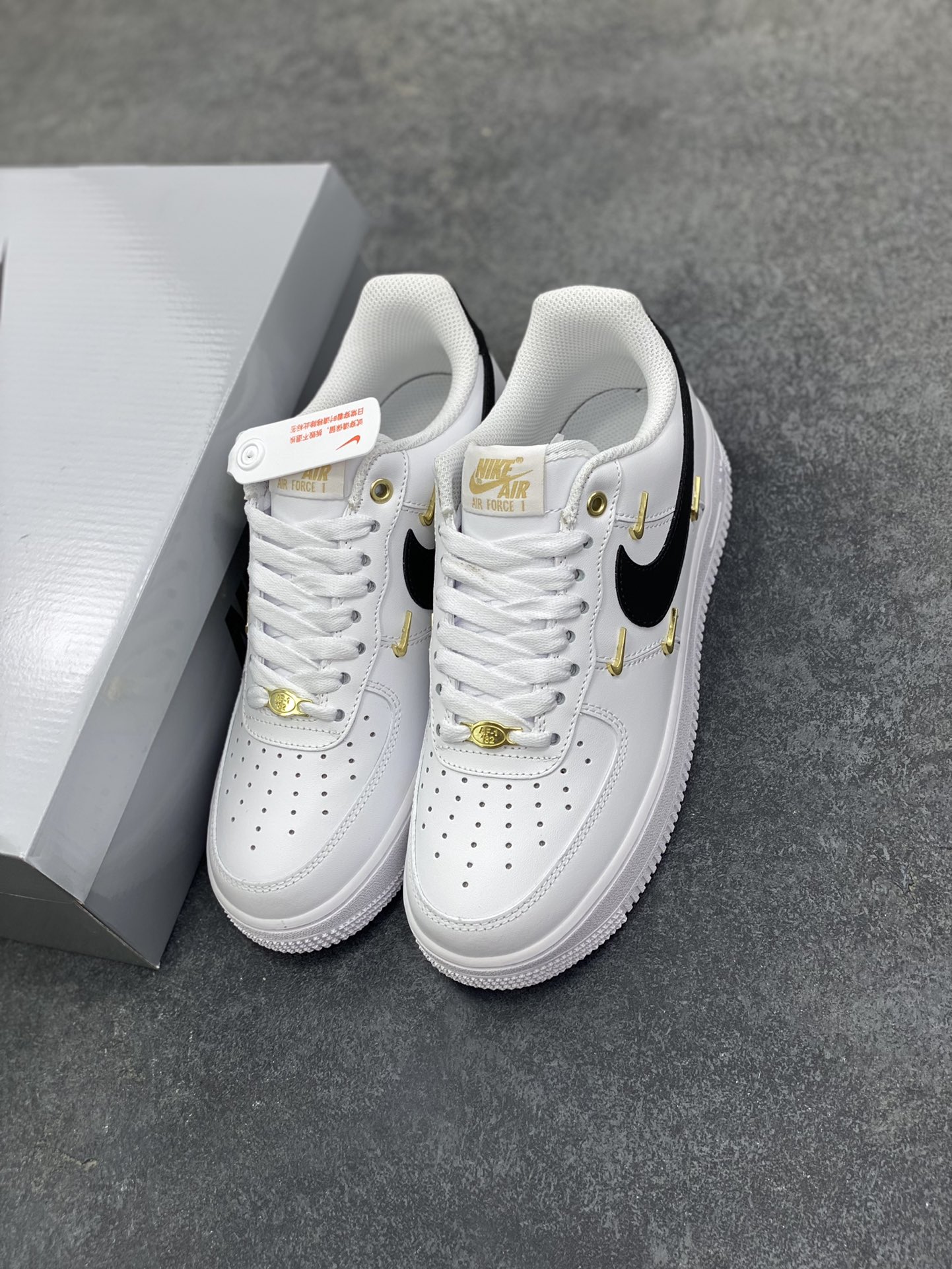 图片[8]-Nike Air Force 1 Low’07 四勾黑白 空军一号低帮休闲板鞋 定制皮料 定制鞋盒 原楦原纸板 纯正空军版型 内置全掌气垫 货号：ZH0316-113 尺码：36 36.5 37.5 38 38.5 39 40 40.5 41 42 42.5 43 44 44.5 45-选品中心