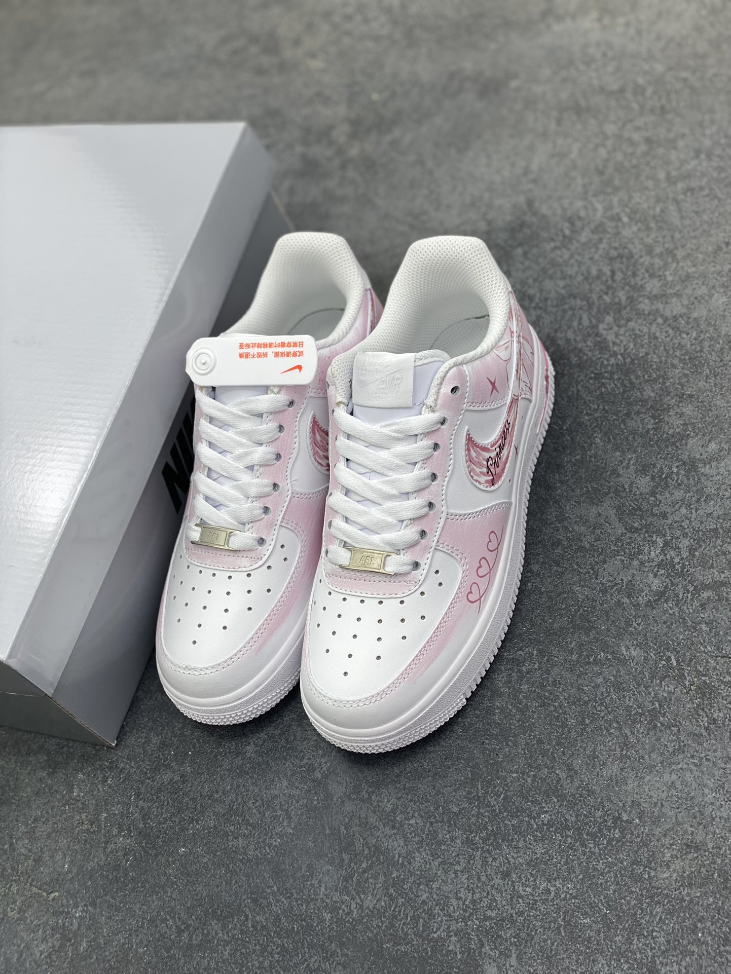 图片[8]-Nike Air Force 1 Low’07 蝴蝶结 空军一号低帮休闲板鞋 定制皮料 定制鞋盒 原楦原纸板 纯正空军版型 内置全掌气垫 货号：ZH0316-116 尺码：36 36.5 37.5 38 38.5 39 40 40.5 41 42 42.5 43 44 44.5 45-选品中心