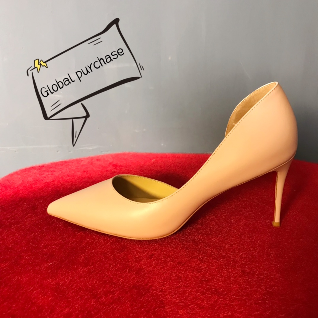 NO:337655,High-end customization classic model H8.5Cm, size 34-42. Customized without return or replacement 9039-nude pink cowhide. genuine leather large soles Standard European code No:9039- Color:nude Material:cowhide Lining:goat leather Heel height:8.5Cm Sole:leather sole Size:EUR 34-42 (US 4-11):,,christian louboutin,cowhide,Leather soles19860909高端订制 精典款 H8.5Cm,尺码34-42码.订制不退不换9039-裸粉色牛皮.真皮大底 标准欧码 No:9039- Color:nude Material:cowhide Lining:goat leather Heel heigh:8.5Cm Sole:leather sole Size:EUR 34－42（US 4一11) :,,christian louboutin,cowhide,Leather soles,Women's Shoes