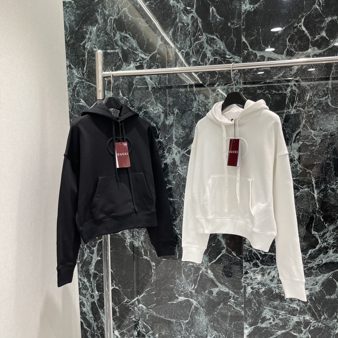 G家 25秋冬新款 logo压花连帽卫衣 胸前的双G压花低调又醒目是品牌的身份标识 无需浮夸点缀 宽松连