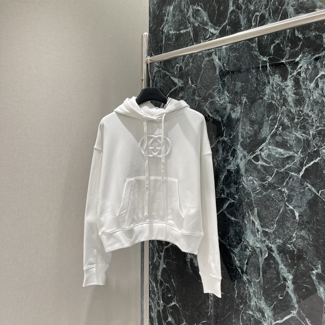 G家 25秋冬新款 logo压花连帽卫衣 胸前的双G压花低调又醒目是品牌的身份标识 无需浮夸点缀 宽松连