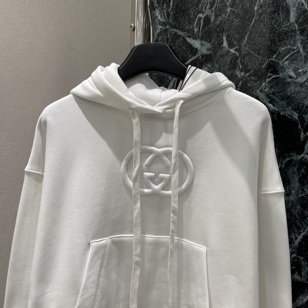 G家 25秋冬新款 logo压花连帽卫衣 胸前的双G压花低调又醒目是品牌的身份标识 无需浮夸点缀 宽松连