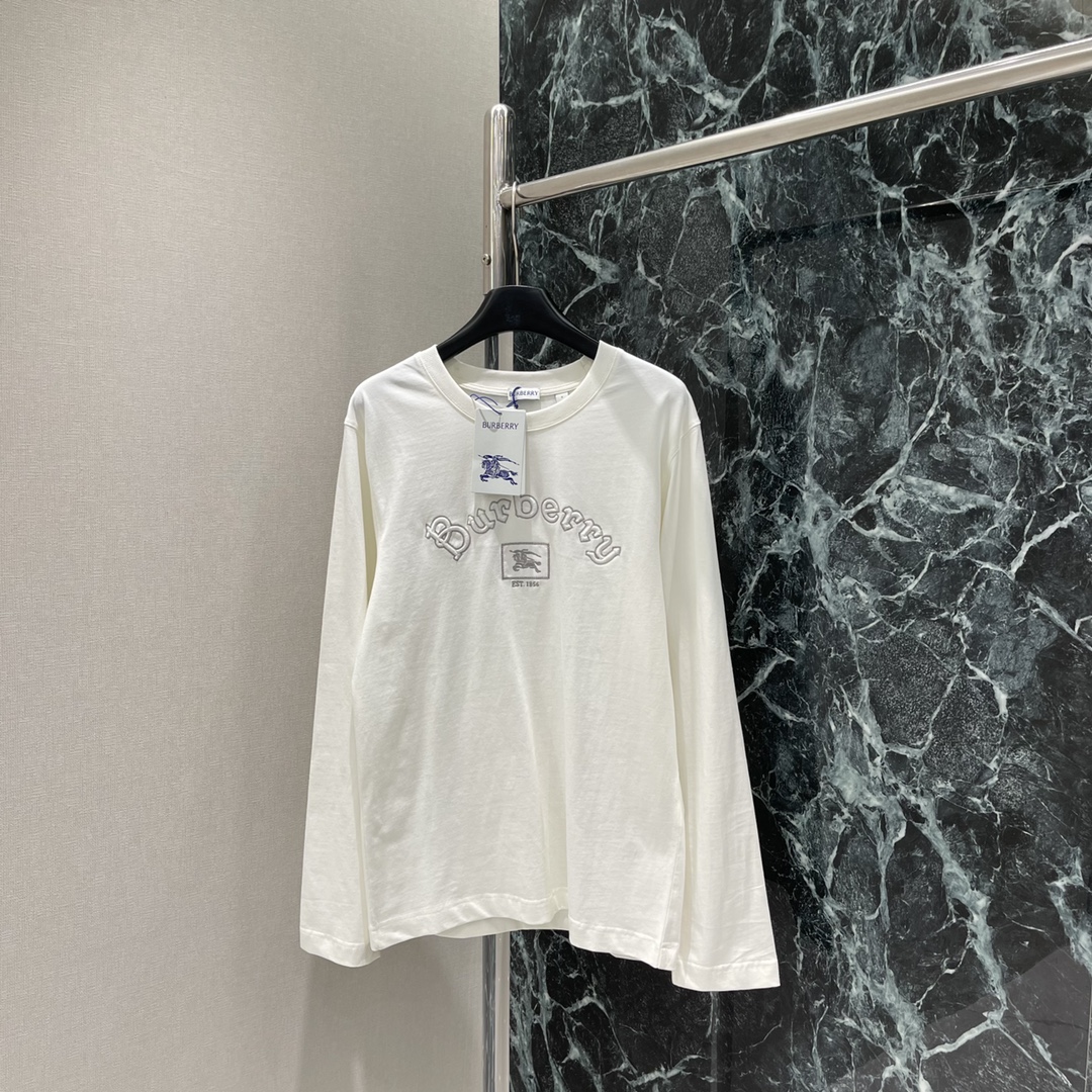 BBR 秋冬新款 圆领刺绣长袖T恤 胸前点缀刺绣字母➕战马徽标图案品牌自带的时尚感立现随心打造休闲风格 