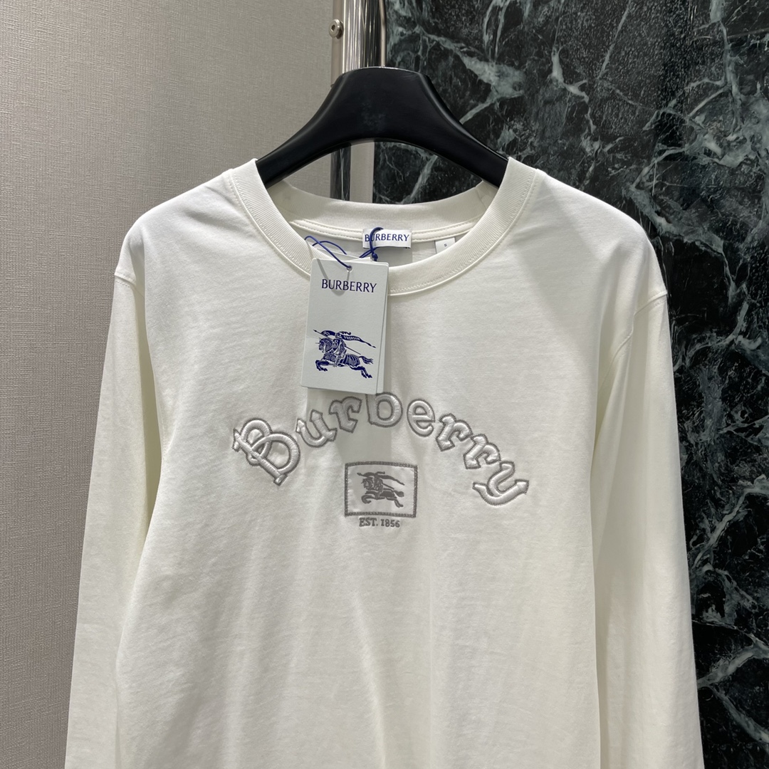 BBR 秋冬新款 圆领刺绣长袖T恤 胸前点缀刺绣字母➕战马徽标图案品牌自带的时尚感立现随心打造休闲风格 