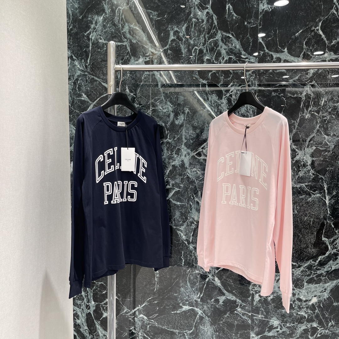 CE 25秋冬新款 字母印花长袖T恤 它以极简廓形勾勒松弛感，经典的字母印花采用立体压印工艺，在藏蓝或柔
