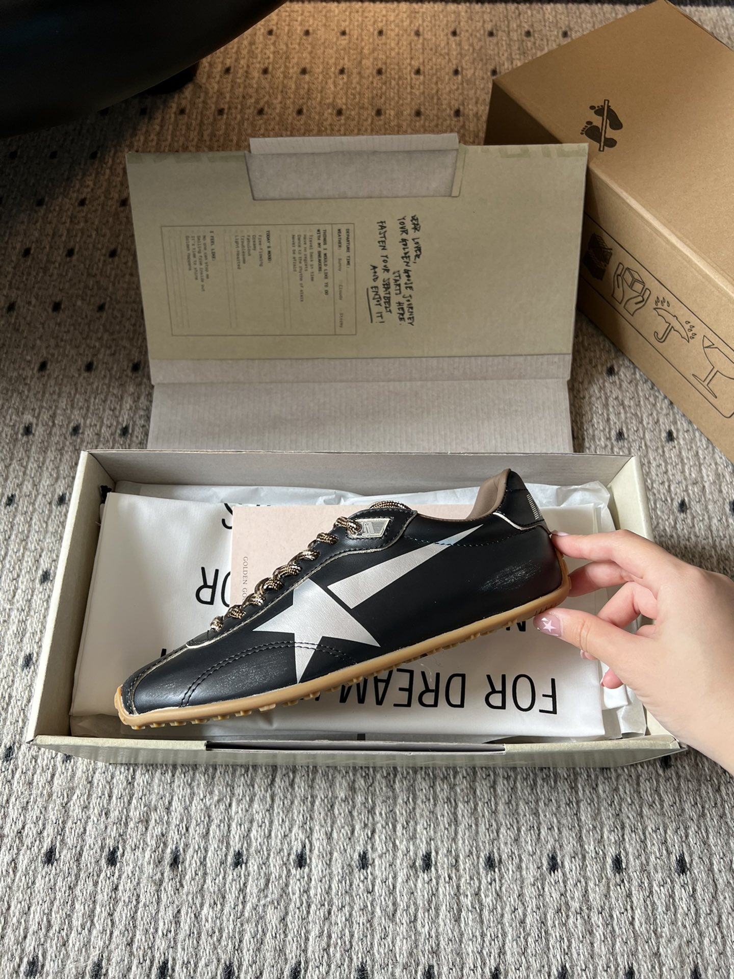 Golden Goose Marathon Leather Sneakers - Lightweight & Breathable 5 i1758353234 2005 3