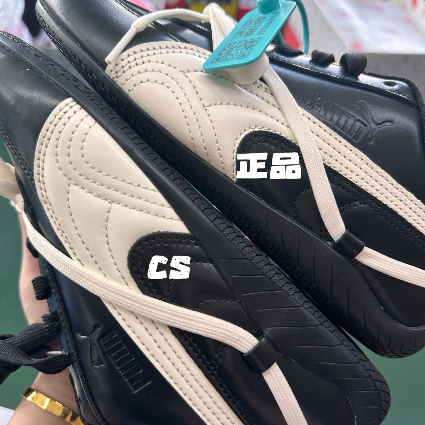 图片[5]-【CS版本】Rose x Puma Speedcat 联名款 极速赛车系列彪马低帮生活休闲鞋 404391-01  市场第一梯队品质 顶级头层皮料 顶尖完美复刻公司货版本 组合大底 亮黑磨砂皮 正确鞋舌Puma Logo 正确鞋垫Puma Logo 正确刺绣Logo 正确加厚五花海玻璃鞋垫 以及全套配件 原厂数据一比一大底 橡胶加切片组合底❗️ 原装档案原数据纸版楦型 防尘袋 配件齐全 二次成型\’猛帮\’成型工艺制作 细节如图所示  尺码：35 36 37 37.5 38 38.5 39 40 40.5 41 42 42.5 43 43.5 44.5 45-选品中心