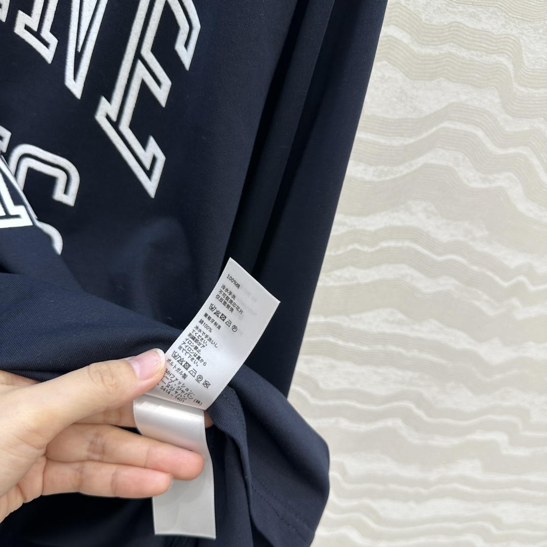 独家首发❤️原单品质CE旋门长袖T恤，轻盈纯棉面料质感柔软舒适，时髦精必备单品解锁所有穿搭！认准我家品质