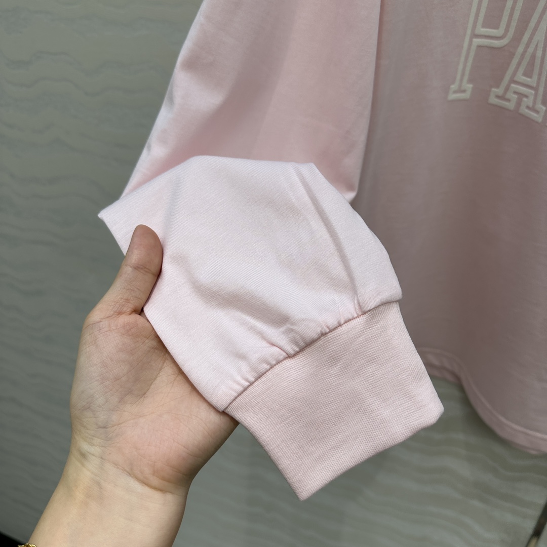 独家首发❤️原单品质CE旋门长袖T恤，轻盈纯棉面料质感柔软舒适，时髦精必备单品解锁所有穿搭！认准我家品质