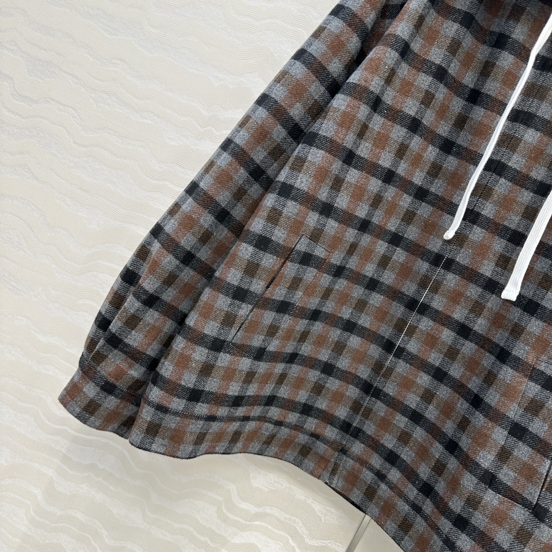 独家首发❤️原单品质miu系少女穿搭！知识分子时髦风翻领夹克假两件外套！定制羊毛格纹面料挺阔。时髦配色复