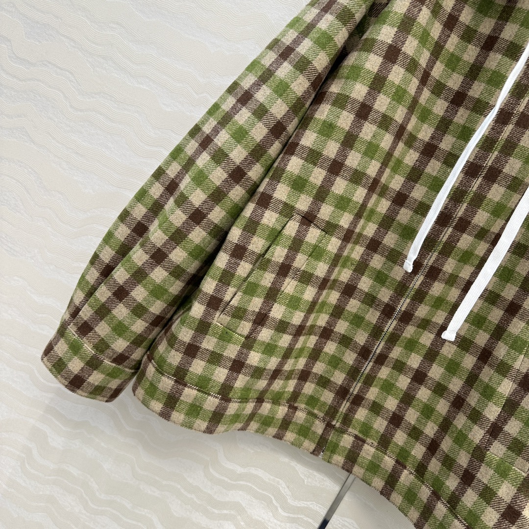 独家首发❤️原单品质miu系少女穿搭！知识分子时髦风翻领夹克假两件外套！定制羊毛格纹面料挺阔。时髦配色复