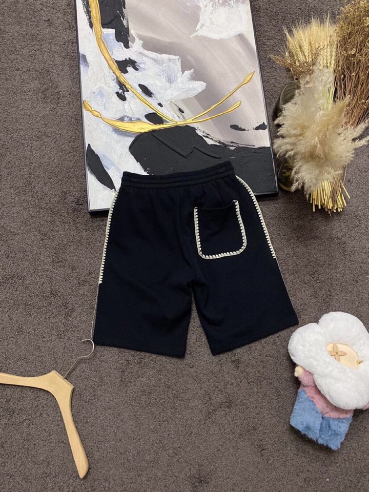 LOEWE 罗意威春夏网红爆款🔥火爆罗罗威钩花边短裤，专属定制奢品空气珠地面料，爽滑舒适有型，手感超一流