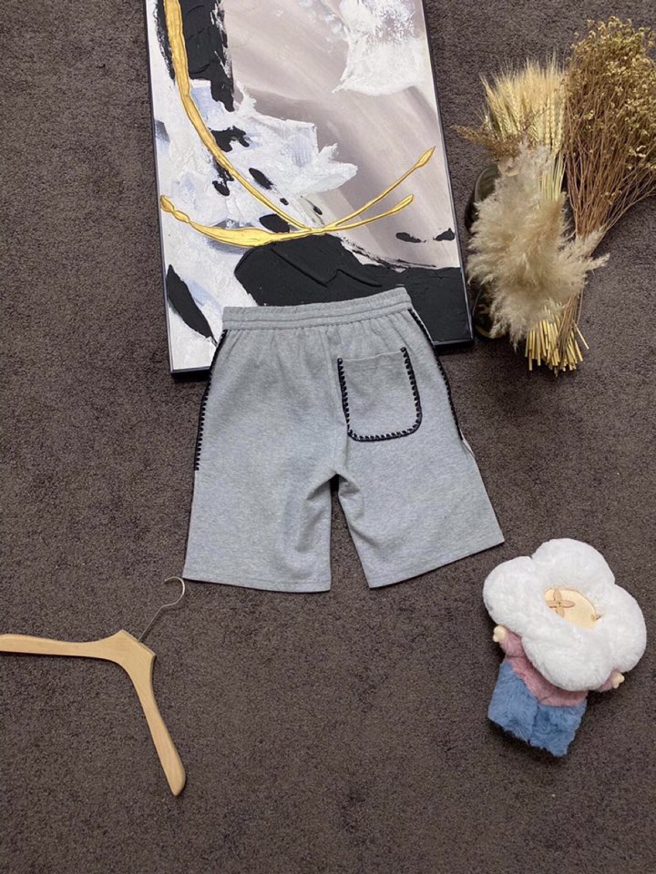 LOEWE 罗意威春夏网红爆款🔥火爆罗罗威钩花边短裤，专属定制奢品空气珠地面料，爽滑舒适有型，手感超一流