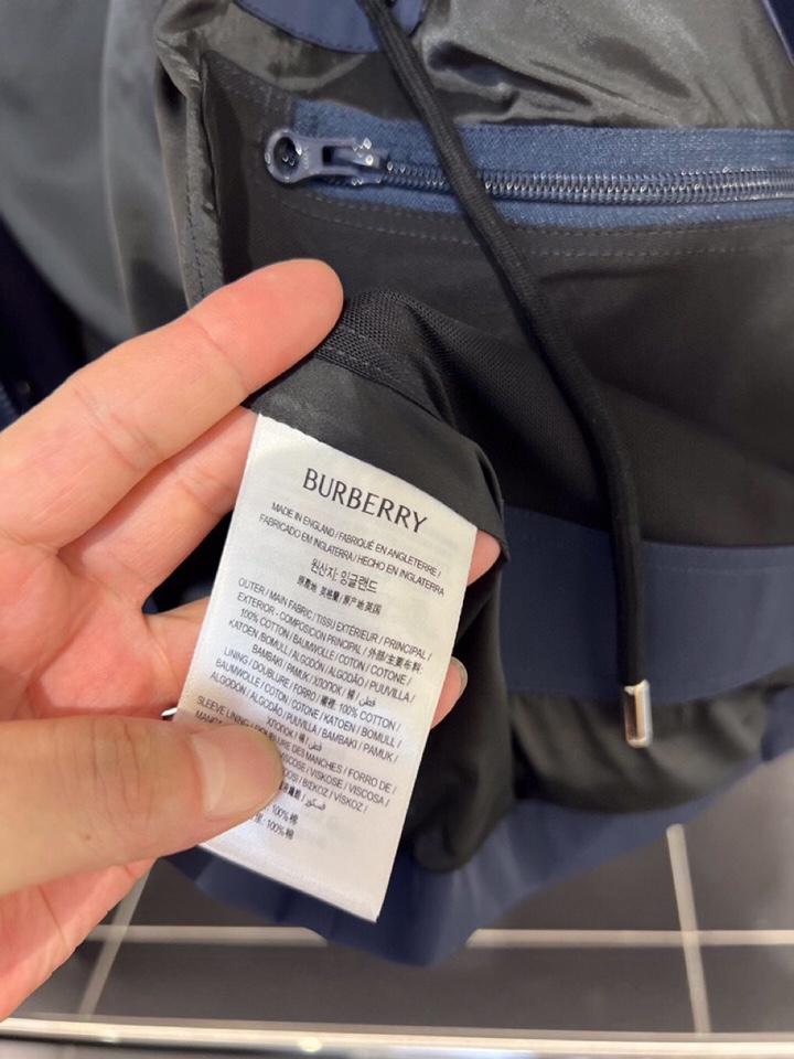 Burberry 巴宝莉2025ss 秋冬新品男士休闲隐藏式防风帽连帽风衣外套， 高奢内敛低调，轻松驾驭