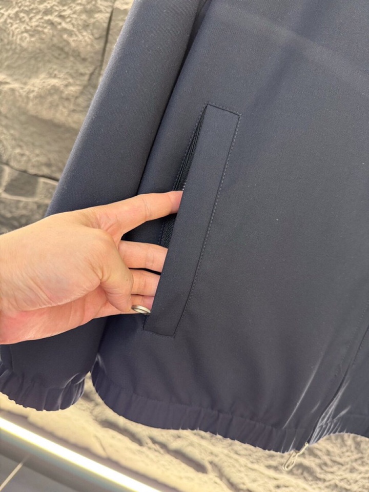 Loro Piana 诺悠翩雅 lP🆕ss 秋冬新品 Bomber Windmate® 男士双面飞行员夹