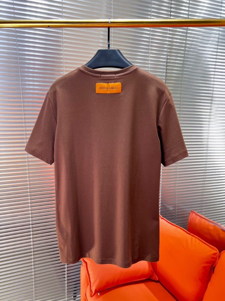 Louis Vuitton 路易威登 LV 驴牌2025春夏新品短袖圆领T恤，原版印花刺绣字母Logo，