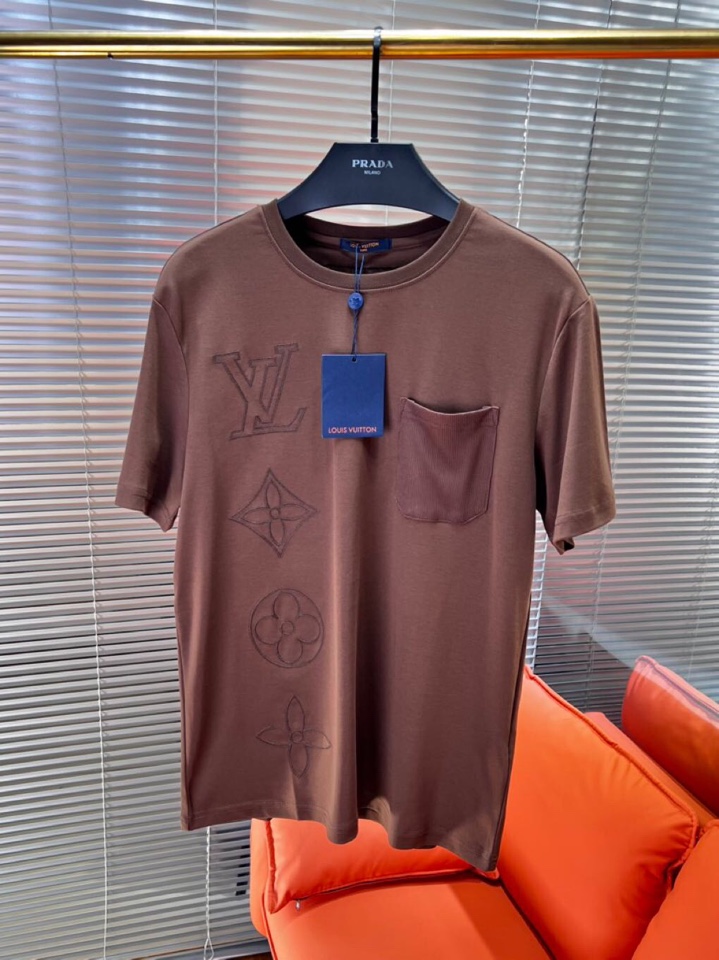 Louis Vuitton 路易威登 LV 驴牌2025春夏新品短袖圆领T恤，原版印花刺绣字母Logo，