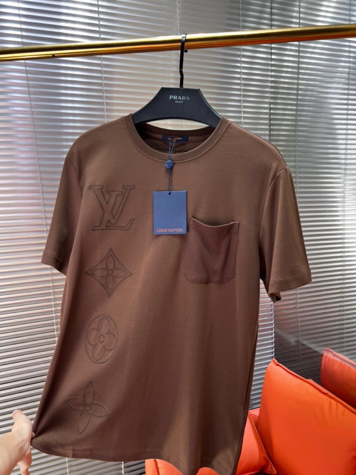 Louis Vuitton 路易威登 LV 驴牌2025春夏新品短袖圆领T恤，原版印花刺绣字母Logo，