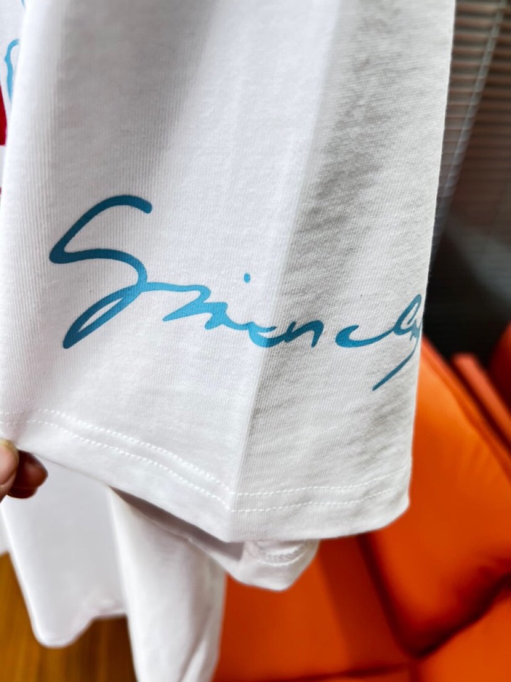 Givenchy 纪梵希2025春夏新品短袖圆领T恤，原版印花刺绣字母Logo，三标齐 帅气时尚，简约百