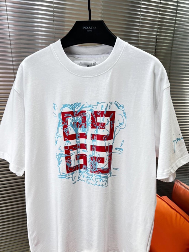 Givenchy 纪梵希2025春夏新品短袖圆领T恤，原版印花刺绣字母Logo，三标齐 帅气时尚，简约百