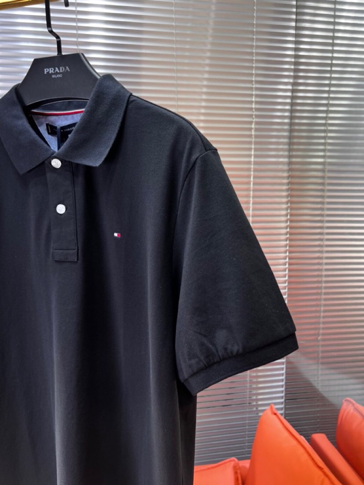 Tommy 25ss春夏新款翻领T恤Polo衫，舒适细腻带来极佳的亲肤感，同时吸湿透气，方便打理。精工螺