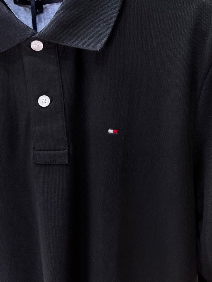 Tommy 25ss春夏新款翻领T恤Polo衫，舒适细腻带来极佳的亲肤感，同时吸湿透气，方便打理。精工螺