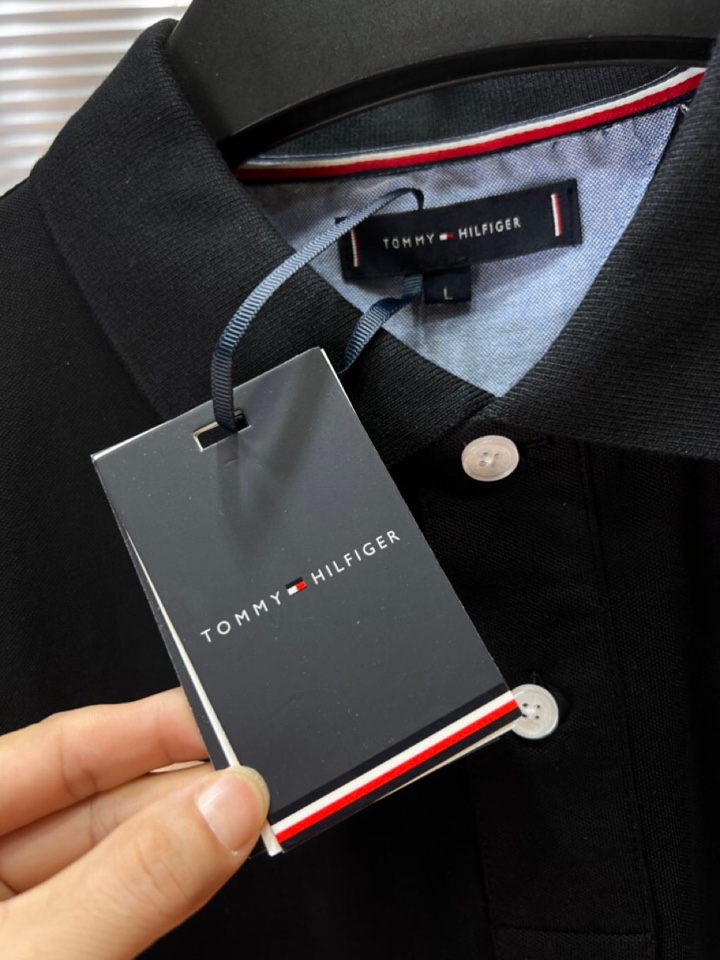 Tommy 25ss春夏新款翻领T恤Polo衫，舒适细腻带来极佳的亲肤感，同时吸湿透气，方便打理。精工螺