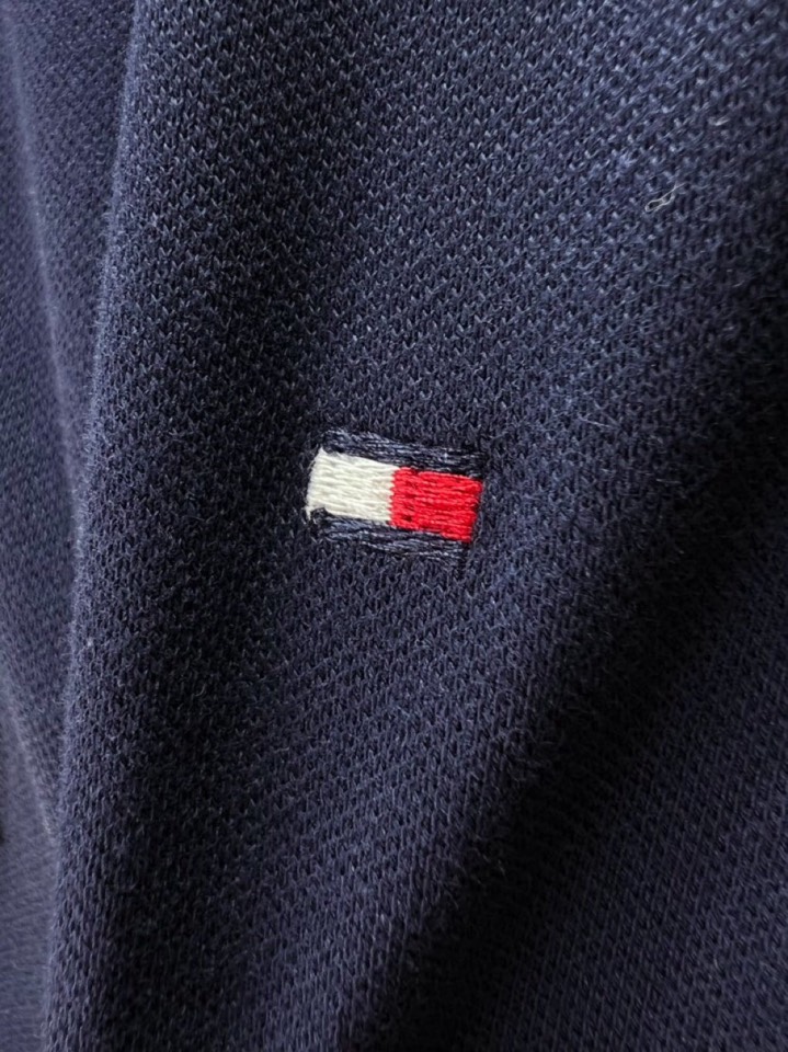 Tommy 25ss春夏新款翻领T恤Polo衫，舒适细腻带来极佳的亲肤感，同时吸湿透气，方便打理。精工螺