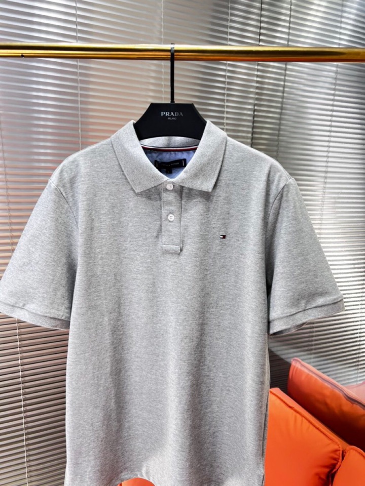Tommy 25ss春夏新款翻领T恤Polo衫，舒适细腻带来极佳的亲肤感，同时吸湿透气，方便打理。精工螺
