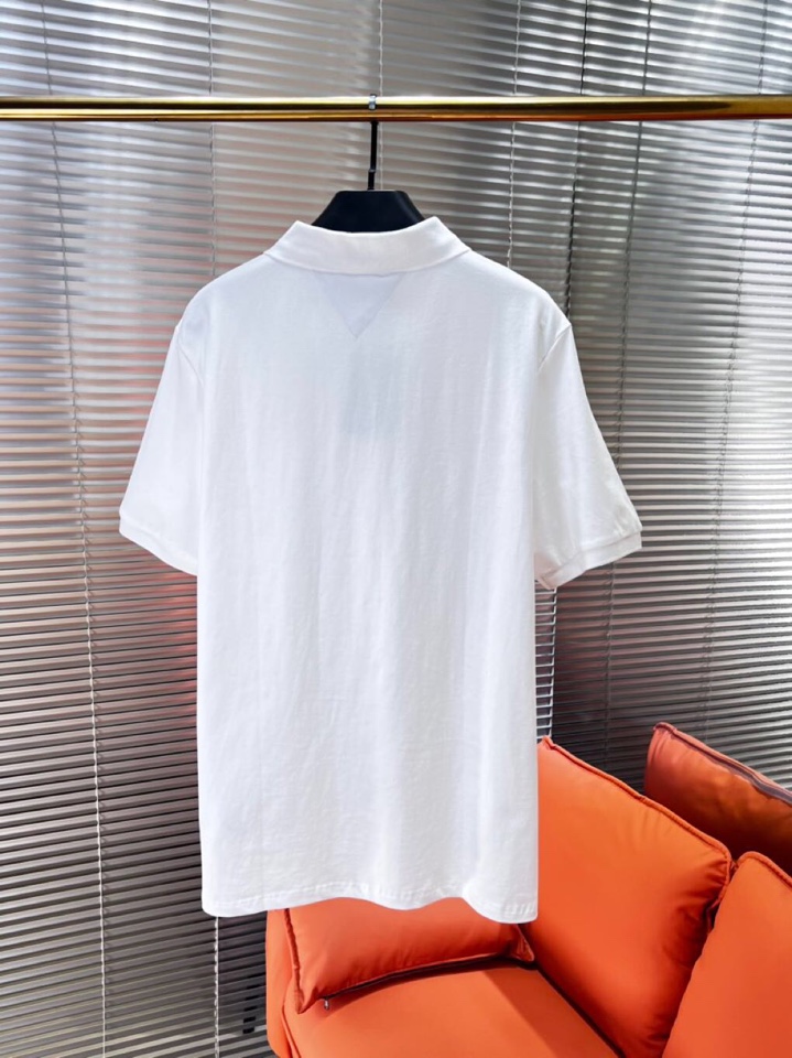 Tommy 25ss春夏新款翻领T恤Polo衫，舒适细腻带来极佳的亲肤感，同时吸湿透气，方便打理。精工螺