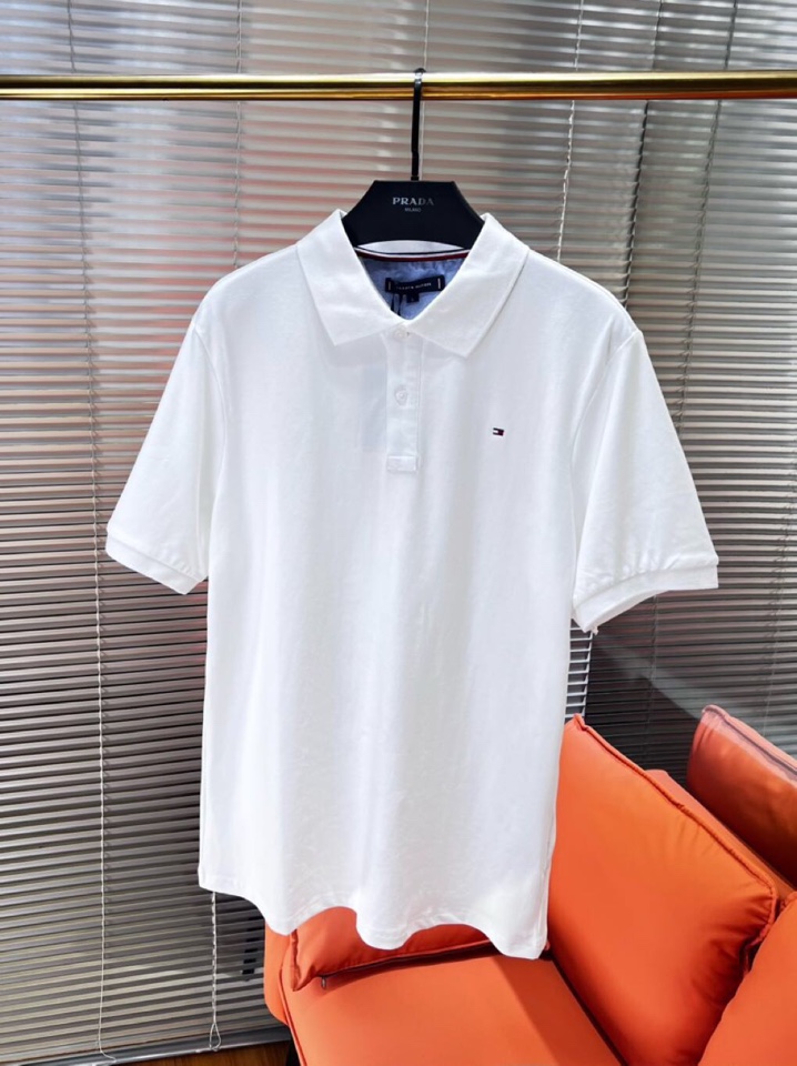 Tommy 25ss春夏新款翻领T恤Polo衫，舒适细腻带来极佳的亲肤感，同时吸湿透气，方便打理。精工螺