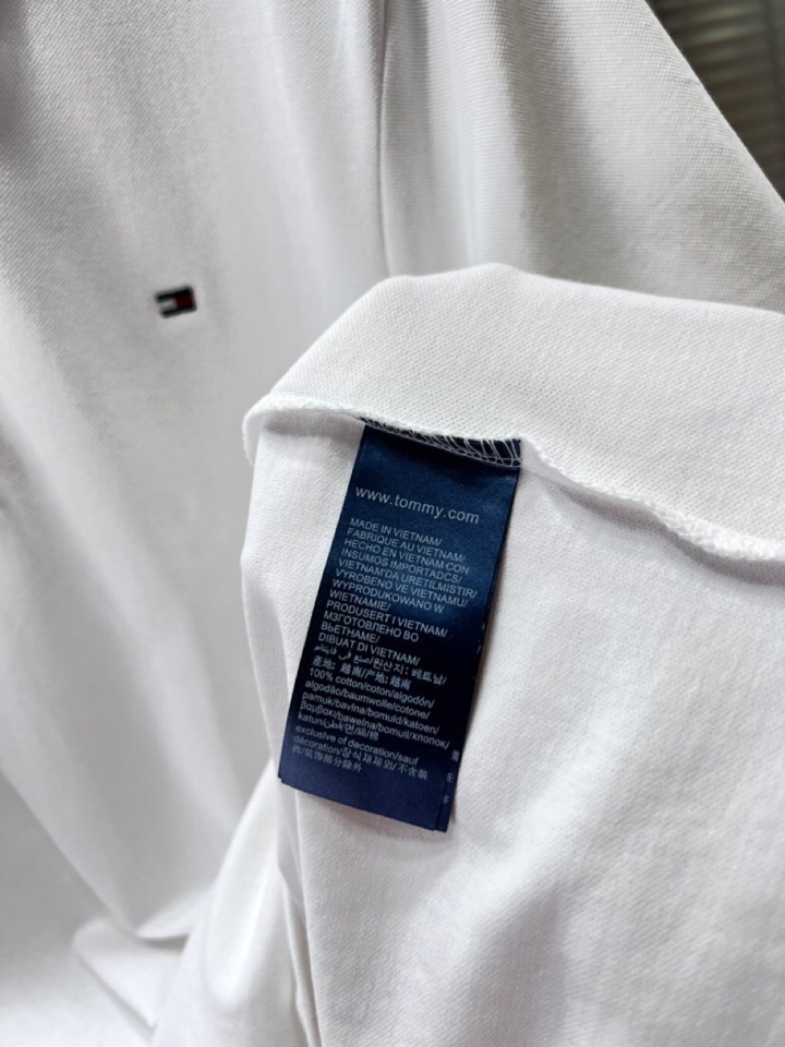 Tommy 25ss春夏新款翻领T恤Polo衫，舒适细腻带来极佳的亲肤感，同时吸湿透气，方便打理。精工螺